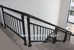 包头楼梯护栏案例-瑞泰星城楼梯扶手6700米
